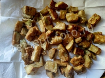 Баклажаны с соевым соусом и огурцами по-китайски