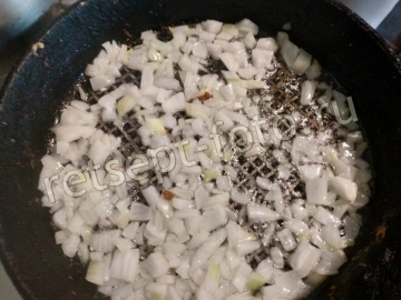 Баклажаны с соевым соусом и огурцами по-китайски
