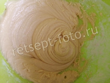 Банановый кекс с орехами в мультиварке
