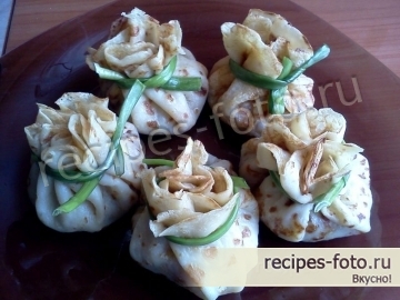 Блинчики «Мешочки» фаршированные рыбой и морковью