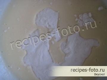 Блины  с ветчиной и сыром с чесночным соусом