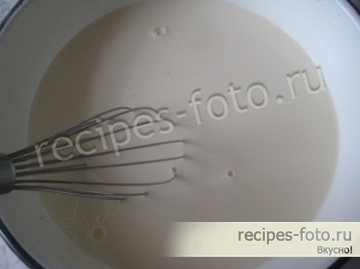 Блины  с ветчиной и сыром с чесночным соусом