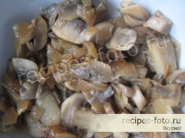 Блины с курицей, грибами и сыром
