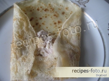 Блины с курицей, грибами и сыром