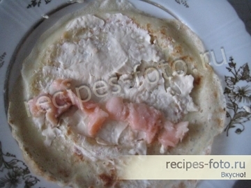 Блины с семгой и сыром