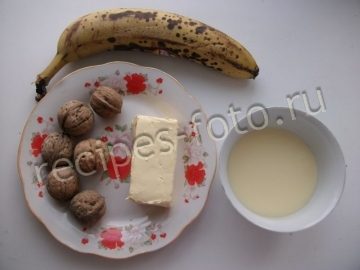 Блинный торт со сгущенкой и бананами