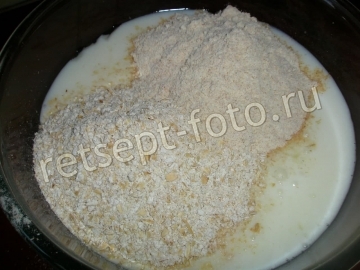 Блины из цельнозерновой и овсяной муки с черникой