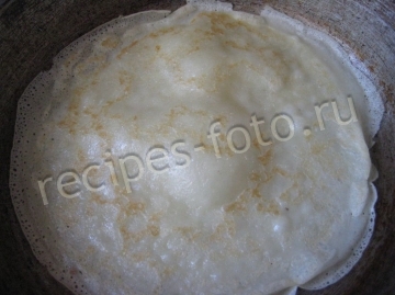 Блины на молоке с творогом и яйцом