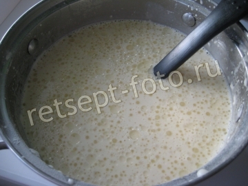 Блины с икрой минтая, плавленым сыром и огурцом