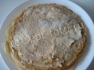 Блины с икрой минтая, плавленым сыром и огурцом