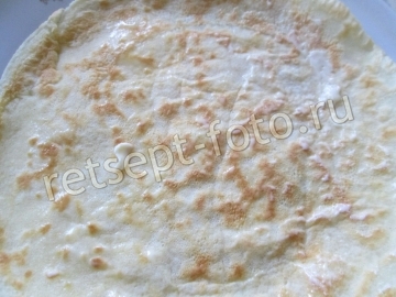 Блины с яйцом и горошком