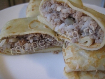 Блины с мясом и рисом на кефире