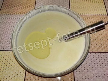 Блины с творогом и курагой в сметане в духовке