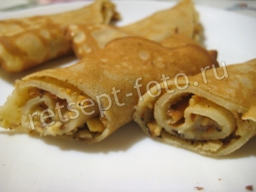 Блины со сгущенкой и орехами