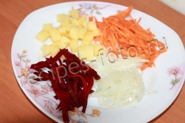 Борщ из краснокочанной капусты