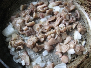 Борщ с грибами и фасолью