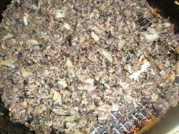 Борщ с грибными ушками