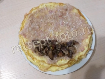Бризоль с куриным фаршем, грибами и сыром