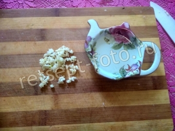 Брускетта с помидорами и сыром
