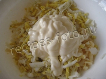 Бутерброды с крабовыми палочками, яйцом и сыром