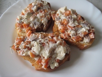 Бутерброды с селедкой как с красной икрой