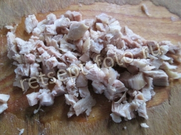 Чебуреки с курицей, творогом и яйцом