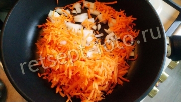 Чечевица с курицей и овощами