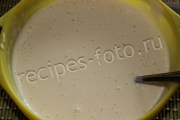 Чизкейк из творога с брусникой и сгущенкой