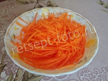 Диетическая фунчоза с курицей и овощами