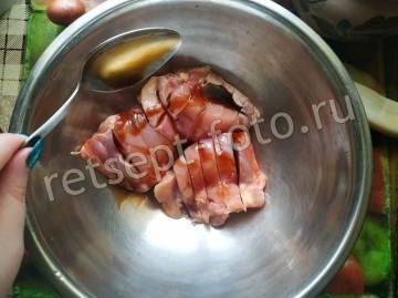 Курица со смородиной