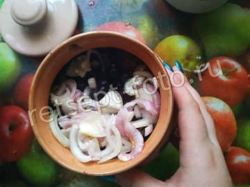 Курица со смородиной