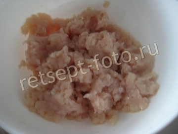 Диетические котлеты из курицы с кабачком на пару