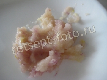 Диетические котлеты из курицы с кабачком на пару