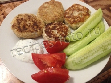 Диетические котлеты из курицы с творогом