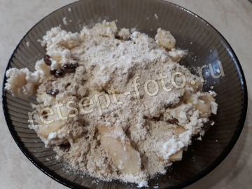 Диетические сырники с овсяной мукой с яблоками в духовке