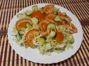 Салат с кускусом и тунцом