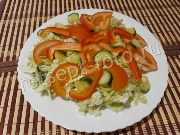 Салат с кускусом и тунцом