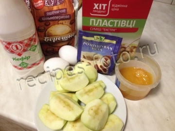 Диетический овсяный пирог с яблоками