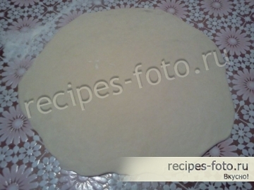 Домашние пельмени на пельменнице с мясом и из теста на воде