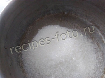 Домашний хворост с медовым сиропом