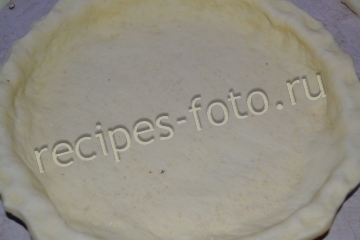 Дрожжевой пирог с яблоками и корицей