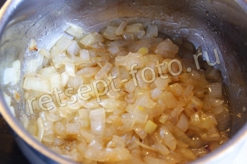 Дрожжевой пирог с мясом и яйцом