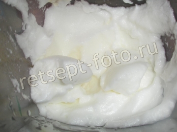 Фруктовый торт с яблоками и дыней
