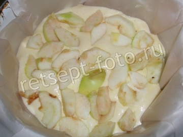 Фруктовый торт с яблоками и дыней