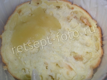 Фруктовый торт с яблоками и дыней