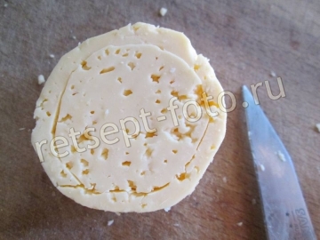 Фуршетная закуска с красной икрой и сыром