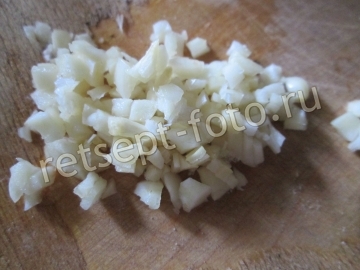 Горячие бутерброды с яйцом, сыром и орехами