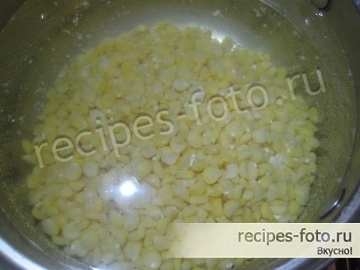 Гороховый суп с чесночными гренками