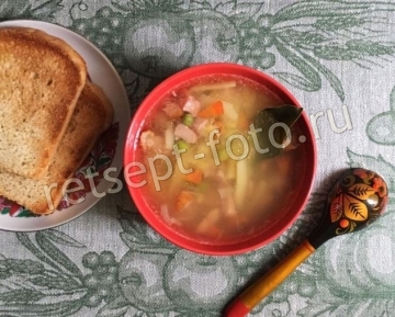 Гороховый суп с копченой курицей