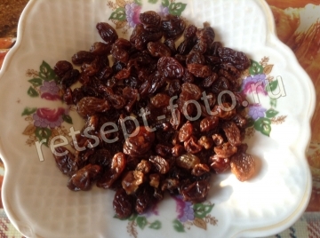 Гранола с изюмом, курагой, миндалем и кунжутом